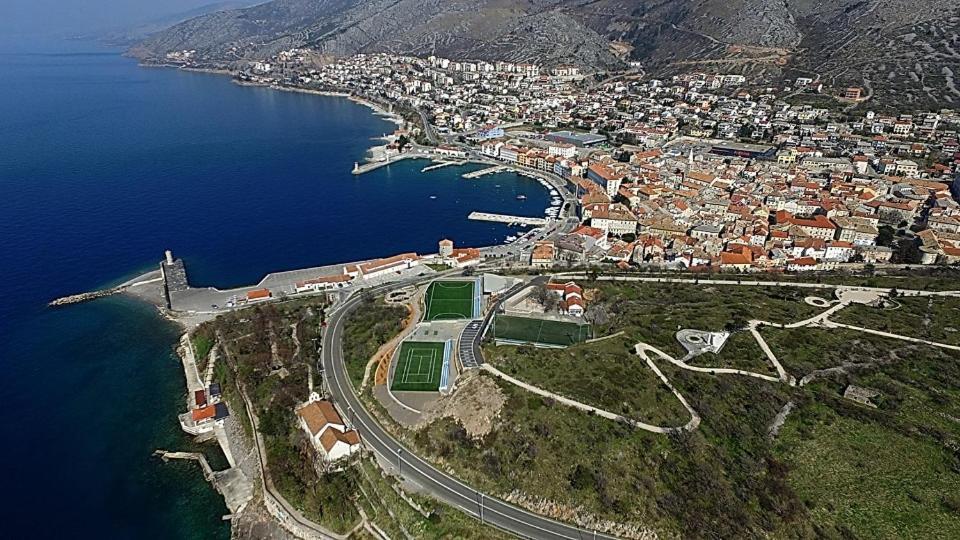 דירות סנג' App Zora, Centar Senj מראה חיצוני תמונה